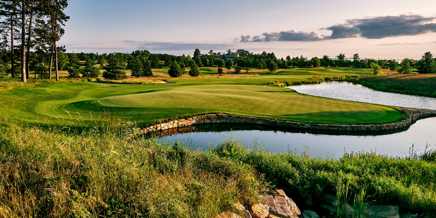 Albatross Golf Resort